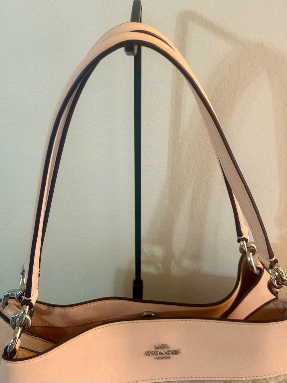Coach Lexy- Pre-Loved, Excellent Condition - Picture 6 of 15